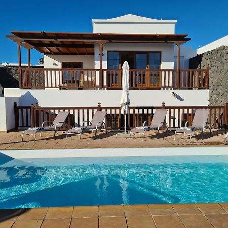 Luxury 4-Bedroom Villa With Heated Pool + Sea View Playa Blanca  Eksteriør billede