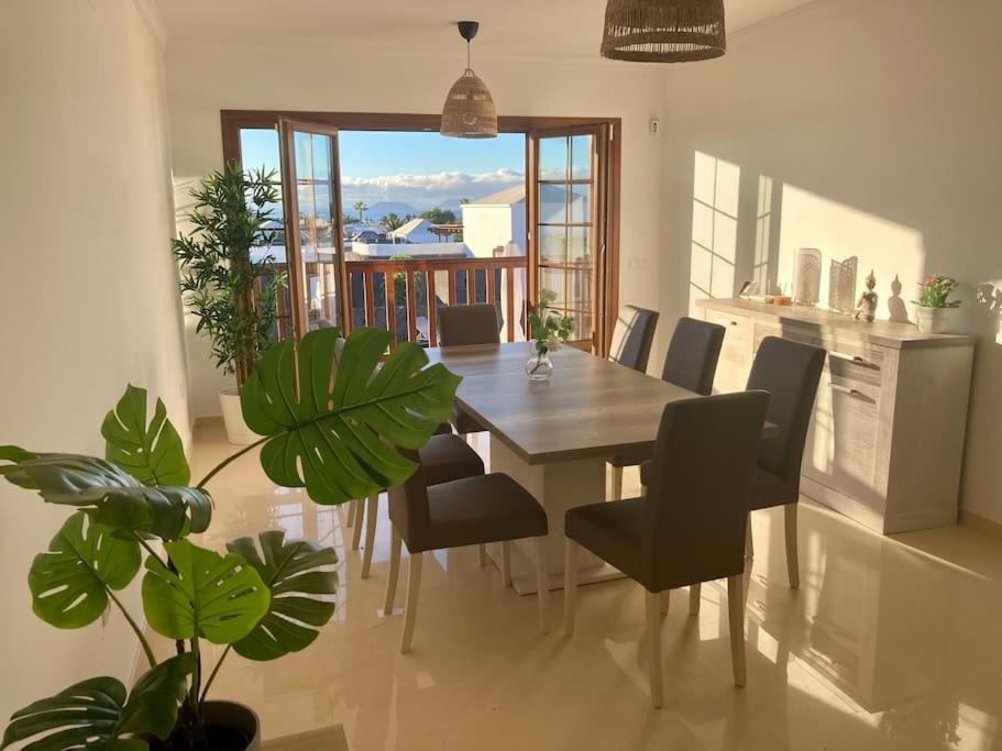 Luxury 4-Bedroom Villa With Heated Pool + Sea View Playa Blanca  Eksteriør billede
