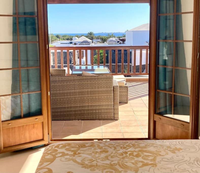 Luxury 4-Bedroom Villa With Heated Pool + Sea View Playa Blanca  Eksteriør billede