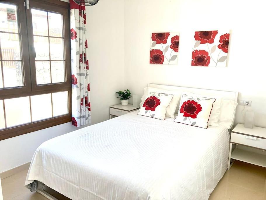 Luxury 4-Bedroom Villa With Heated Pool + Sea View Playa Blanca  Eksteriør billede
