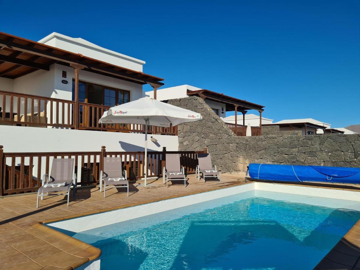 Luxury 4-Bedroom Villa With Heated Pool + Sea View Playa Blanca  Eksteriør billede